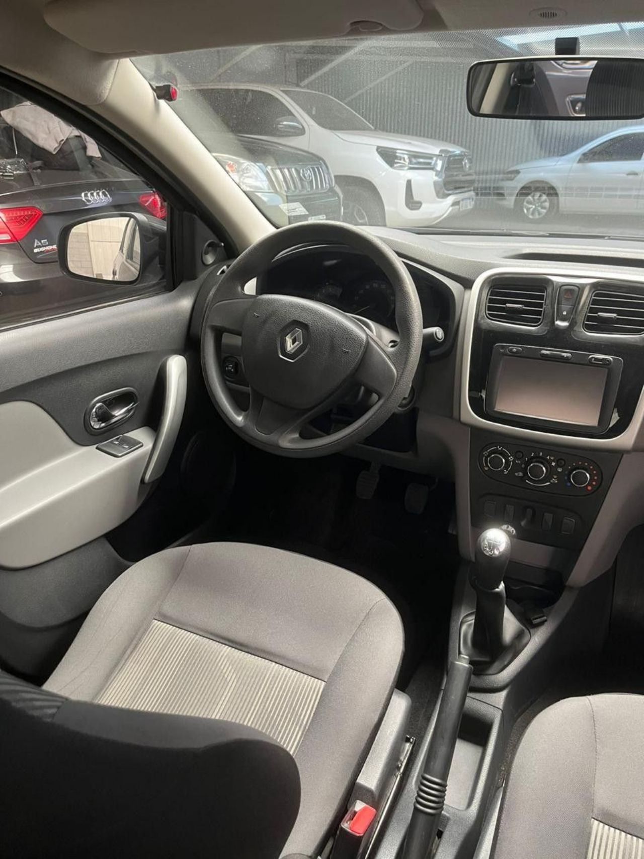 Renault Logan Usado Financiado en Córdoba, deRuedas