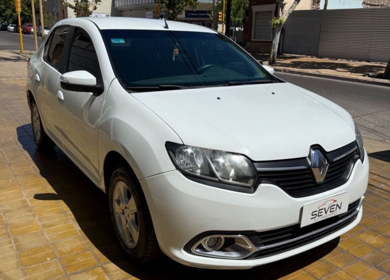 Renault Logan Usado en San Juan, deRuedas