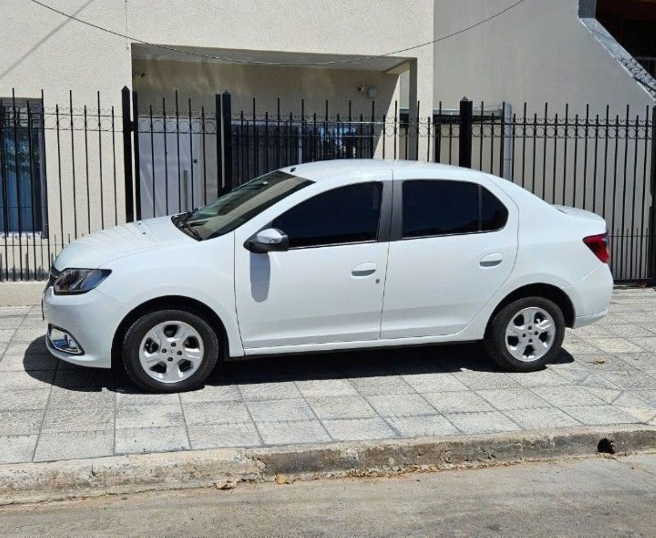 Renault Logan Usado en Buenos Aires, deRuedas