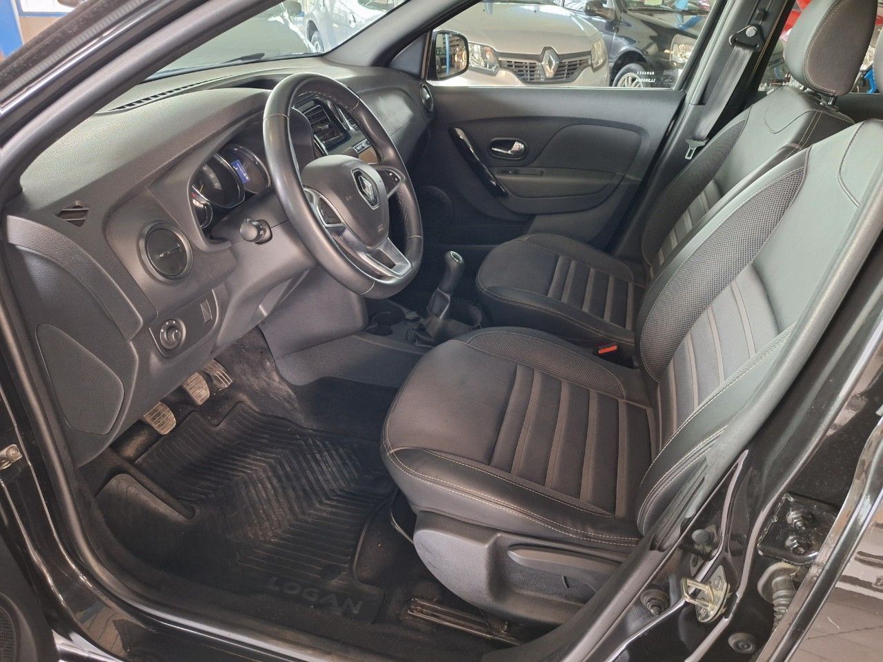 Renault Logan Usado Financiado en Mendoza, deRuedas