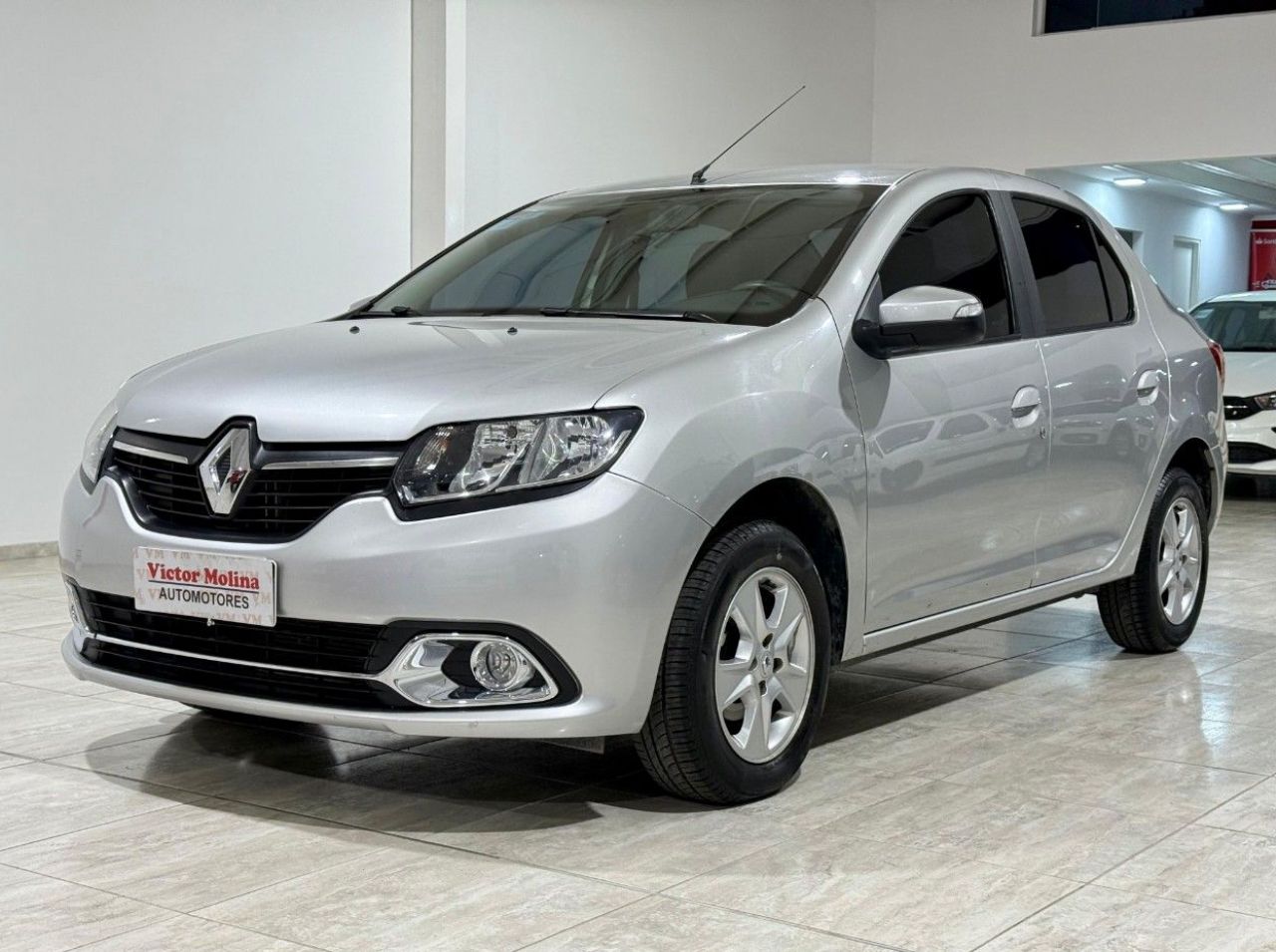 Renault Logan Usado Financiado en San Juan, deRuedas