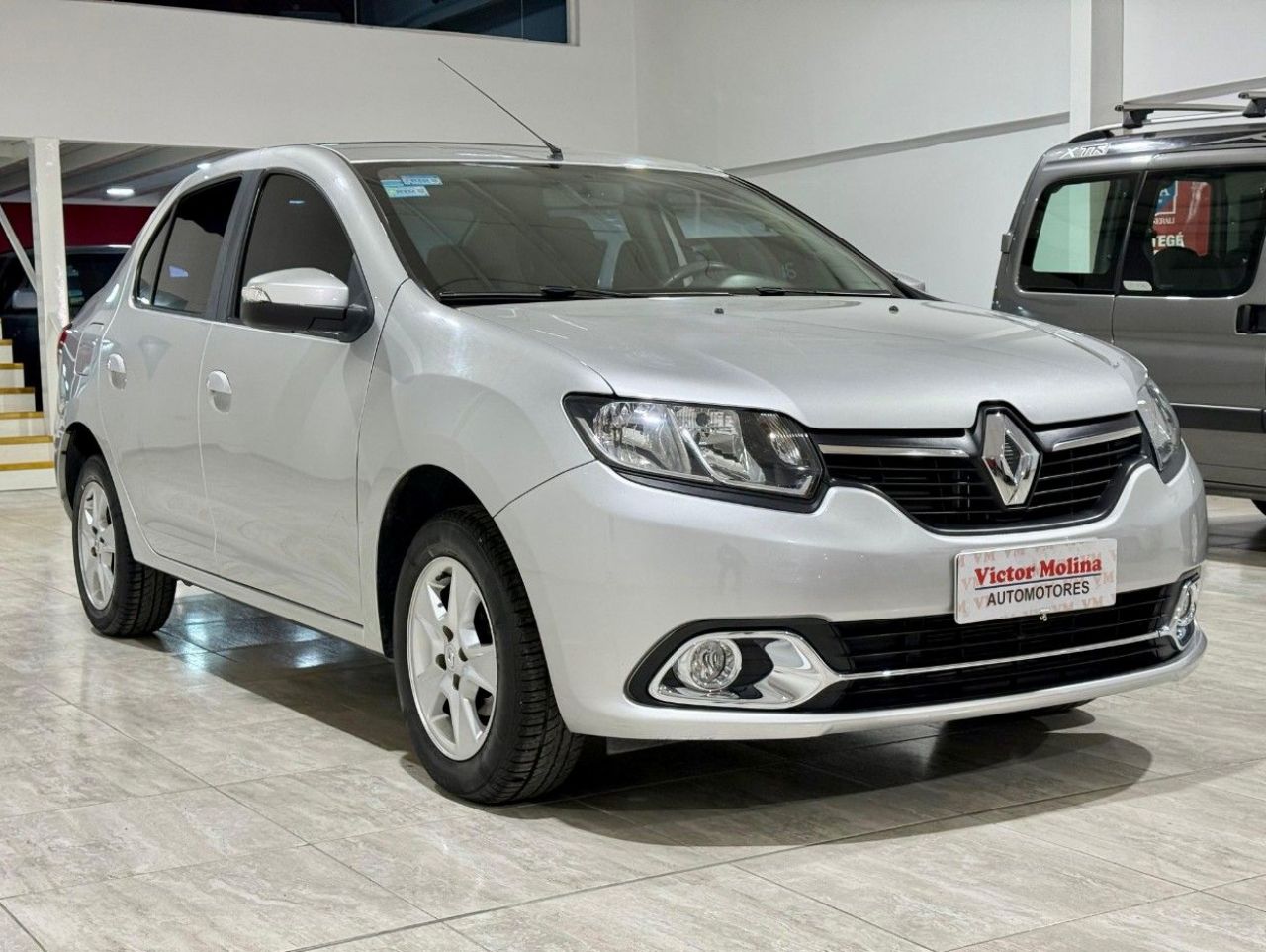 Renault Logan Usado Financiado en San Juan, deRuedas