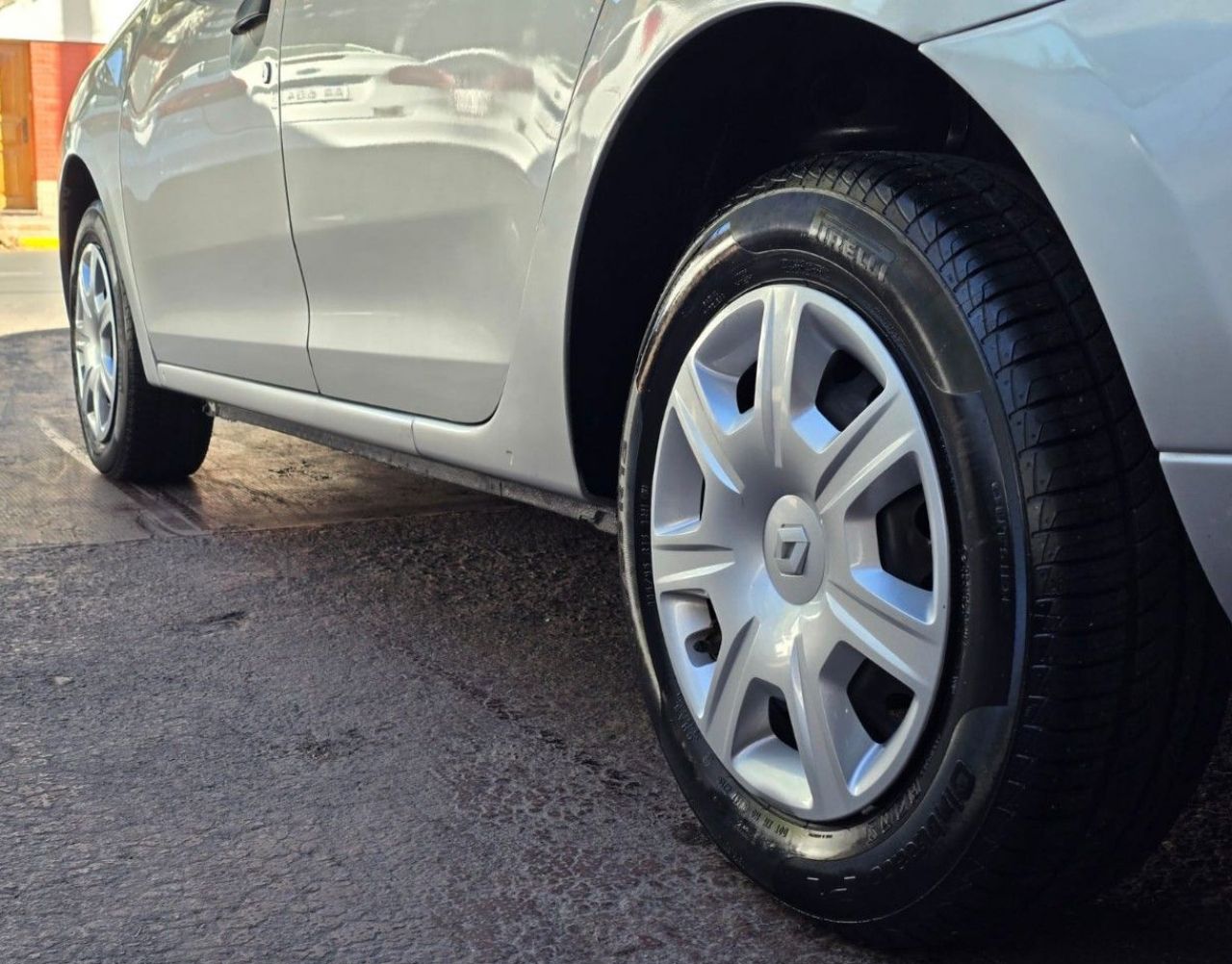 Renault Logan Usado Financiado en Mendoza, deRuedas