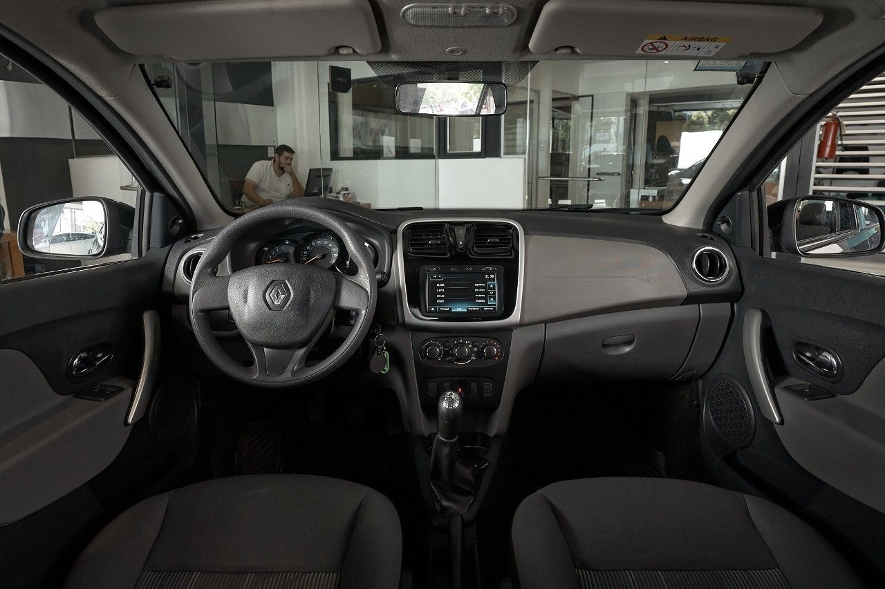 Renault Logan Usado Financiado en Córdoba, deRuedas
