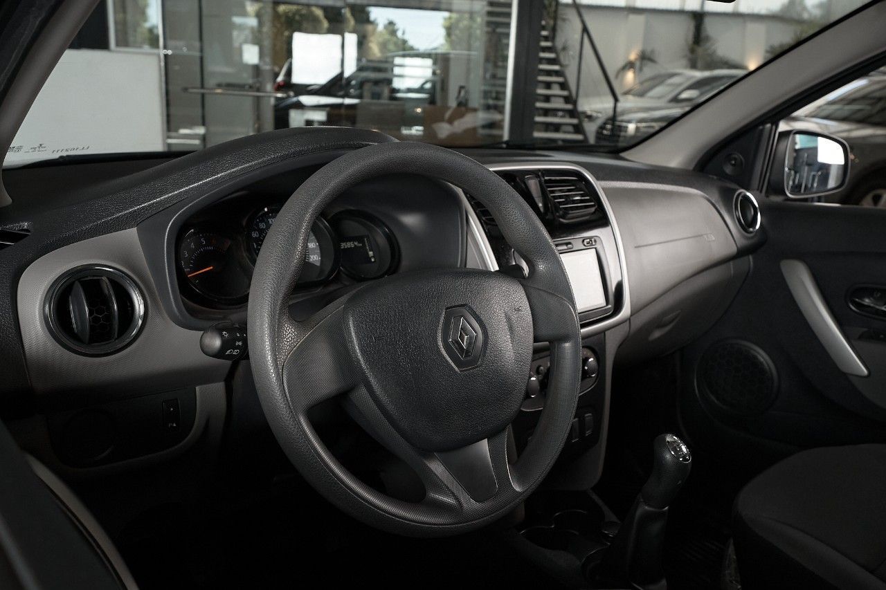Renault Logan Usado Financiado en Córdoba, deRuedas