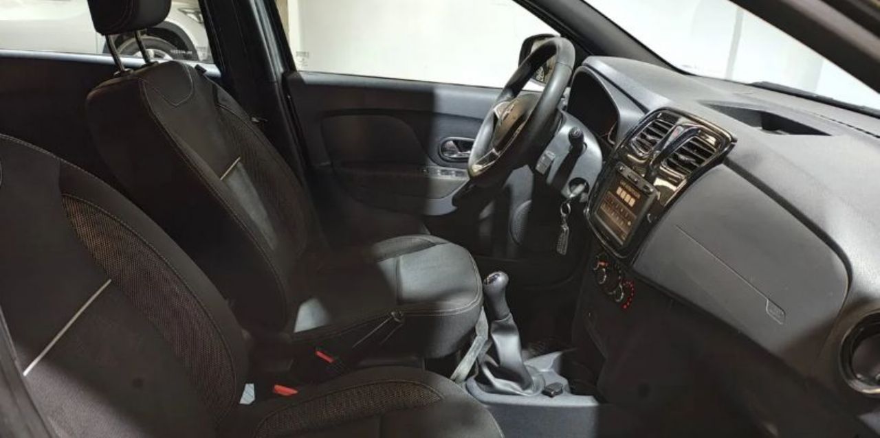 Renault Logan Usado en Córdoba, deRuedas