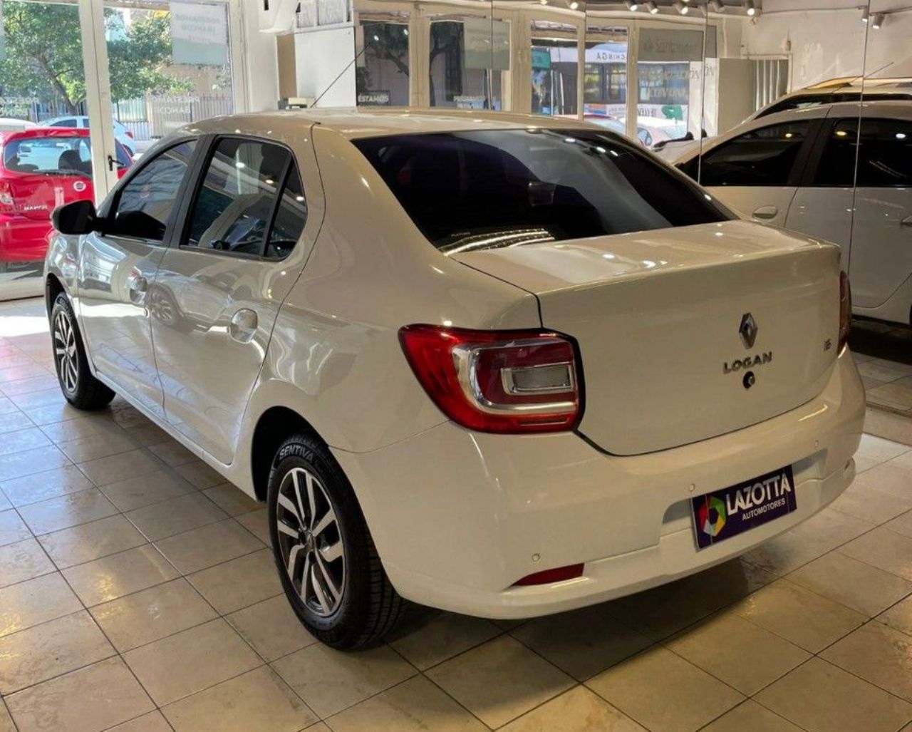 Renault Logan Usado Financiado en Córdoba, deRuedas
