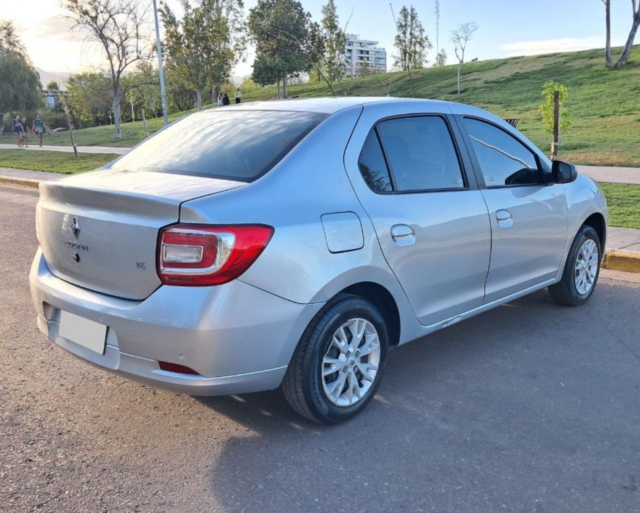 Renault Logan Usado Financiado en Mendoza, deRuedas