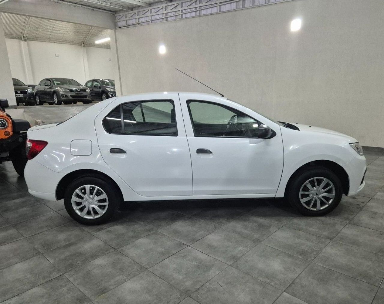 Renault Logan Usado Financiado en Mendoza, deRuedas