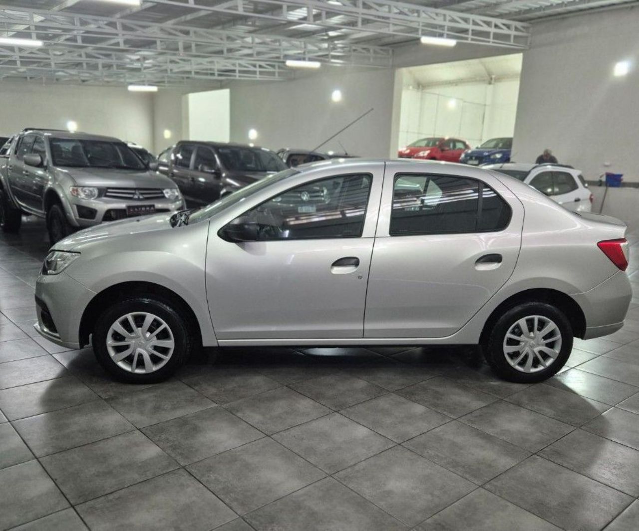 Renault Logan Usado Financiado en Mendoza, deRuedas