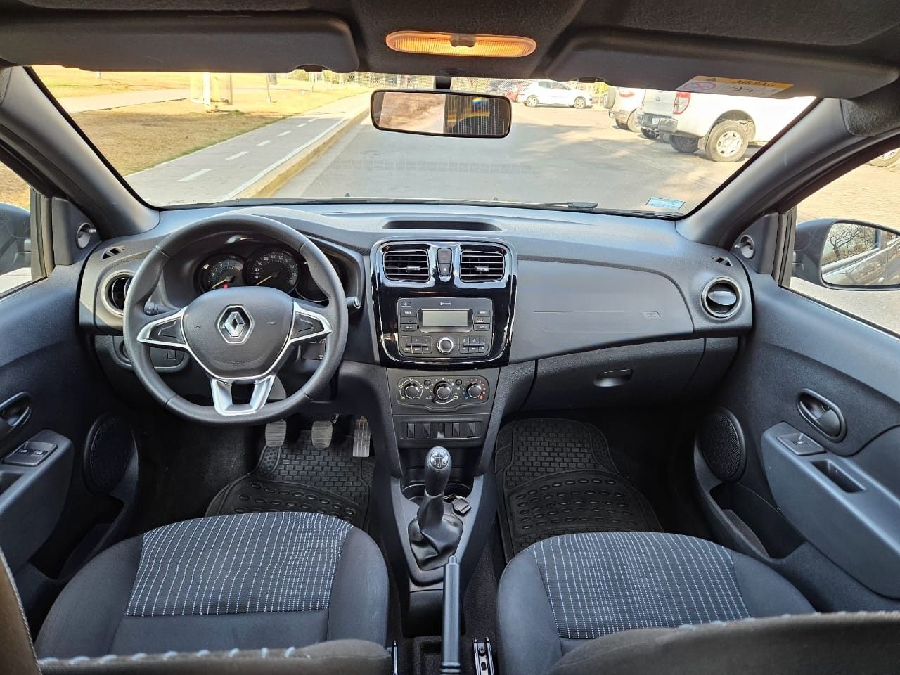 Renault Logan Usado Financiado en Mendoza, deRuedas