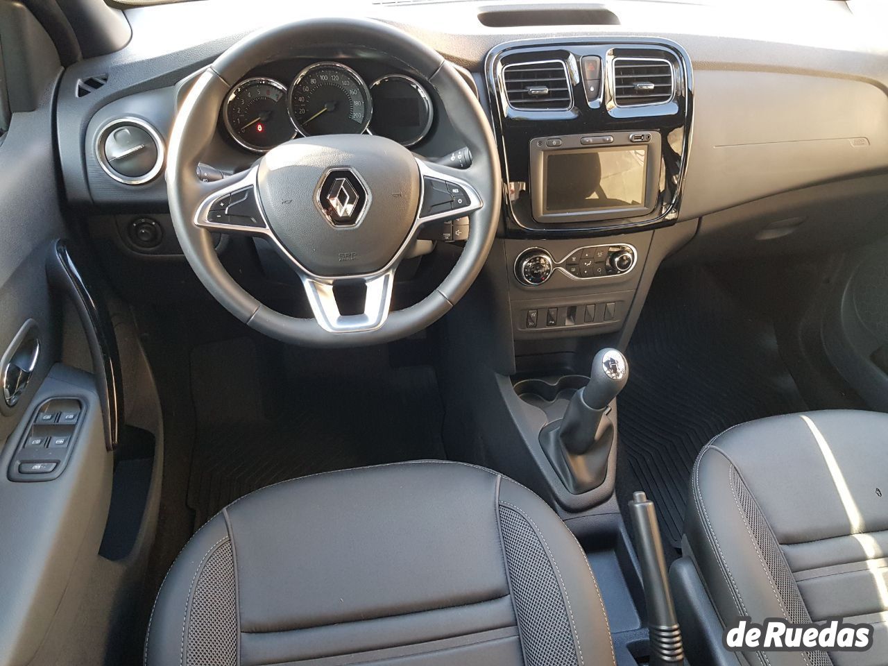 Renault Logan Nuevo en Mendoza, deRuedas