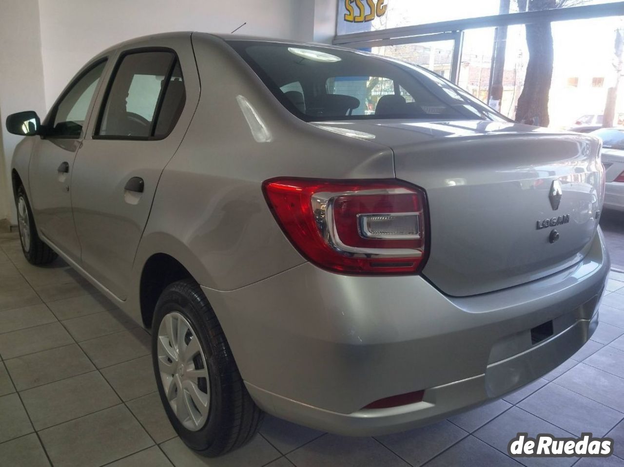 Renault Logan Nuevo en Mendoza, deRuedas
