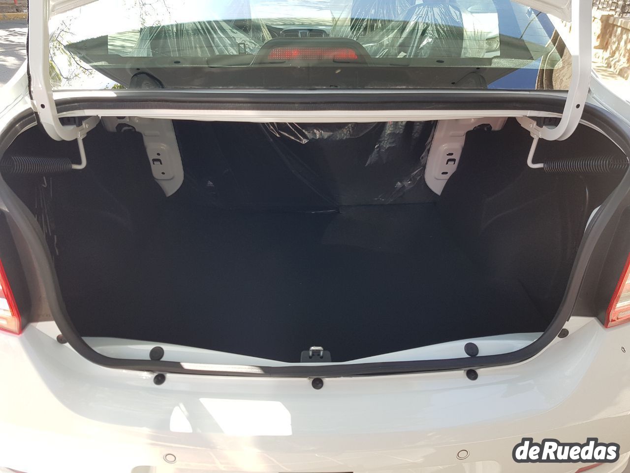 Renault Logan Nuevo en Mendoza, deRuedas