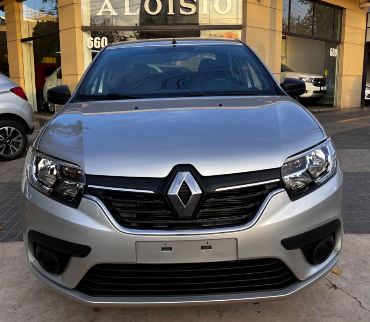 Renault Logan Nuevo en Mendoza, deRuedas
