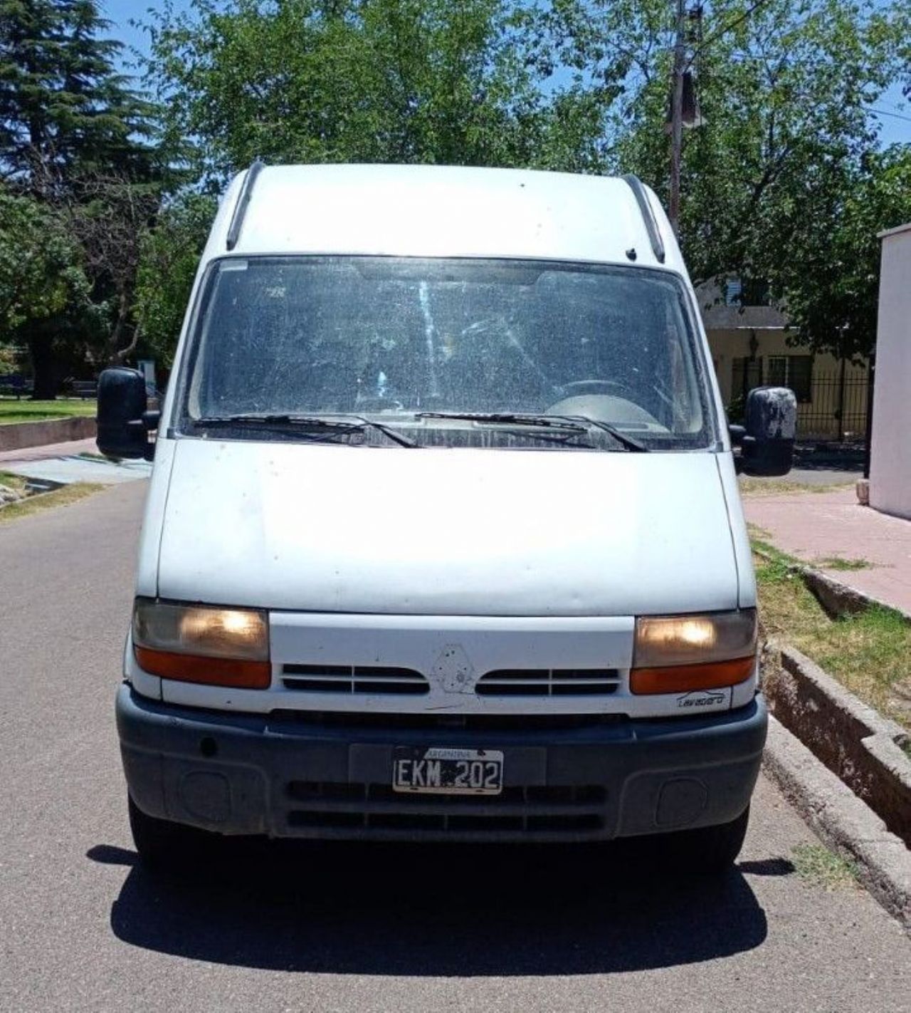 Renault Master Usada en Mendoza, deRuedas