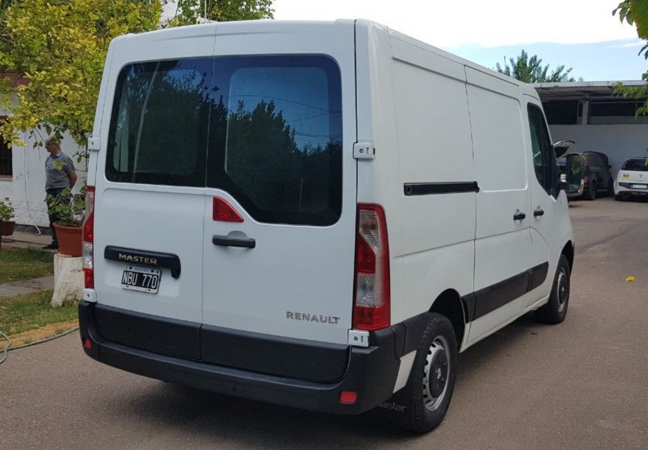 Renault Master Usada en Mendoza, deRuedas