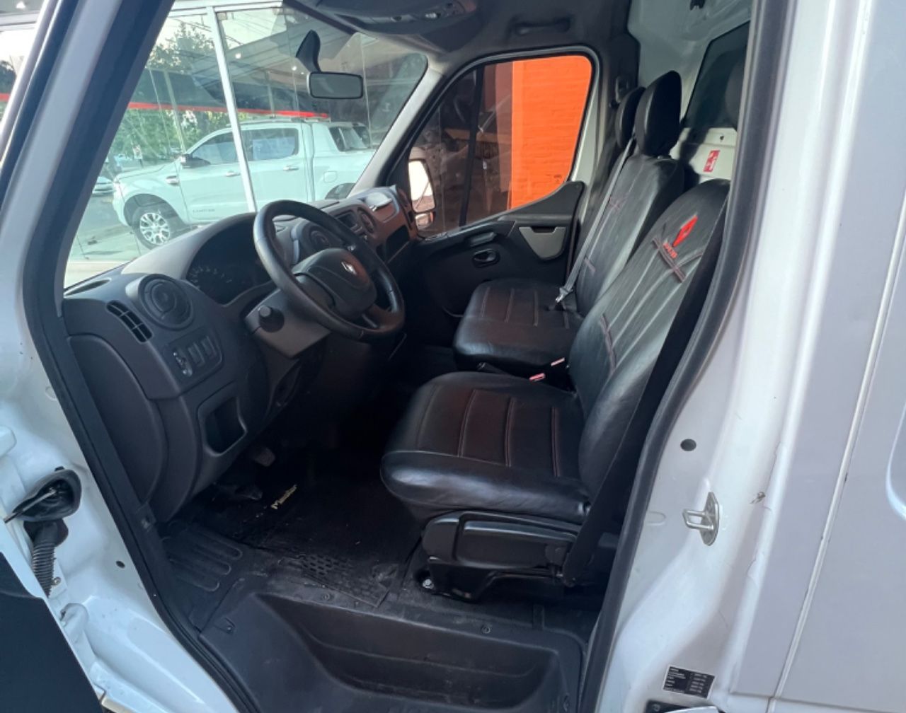 Renault Master Usada en Mendoza, deRuedas