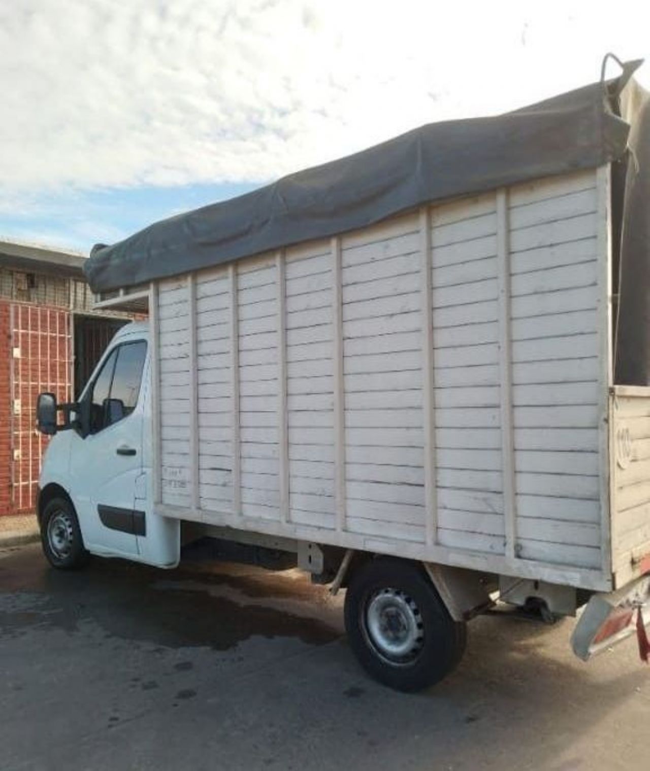 Renault Master Usada en Buenos Aires, deRuedas