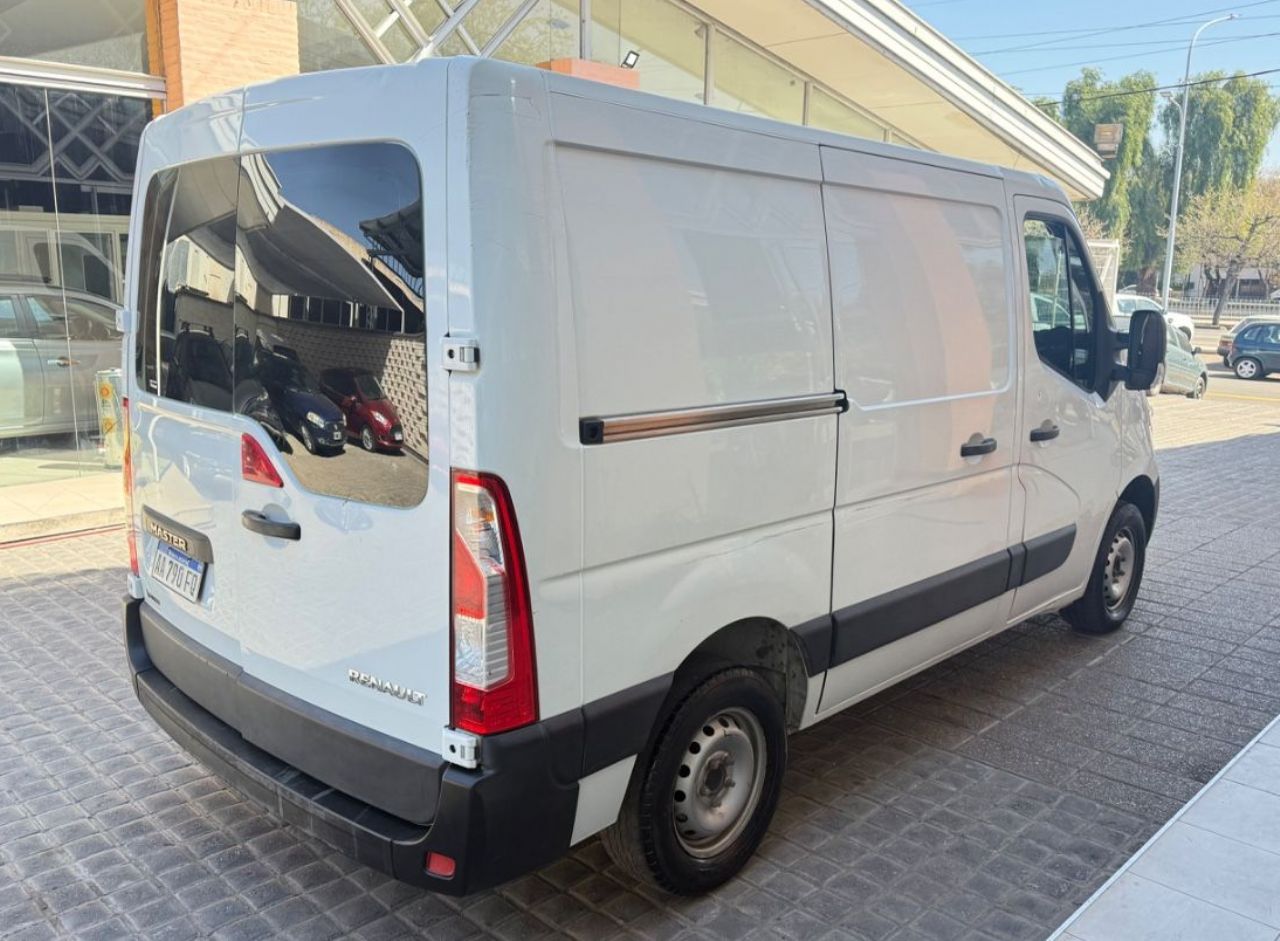 Renault Master Usada Financiado en Mendoza, deRuedas