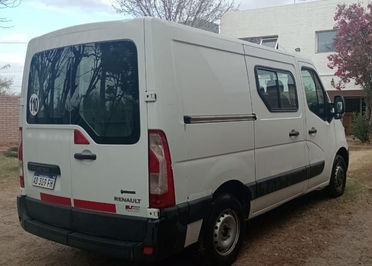 Renault Master Usada en Córdoba, deRuedas