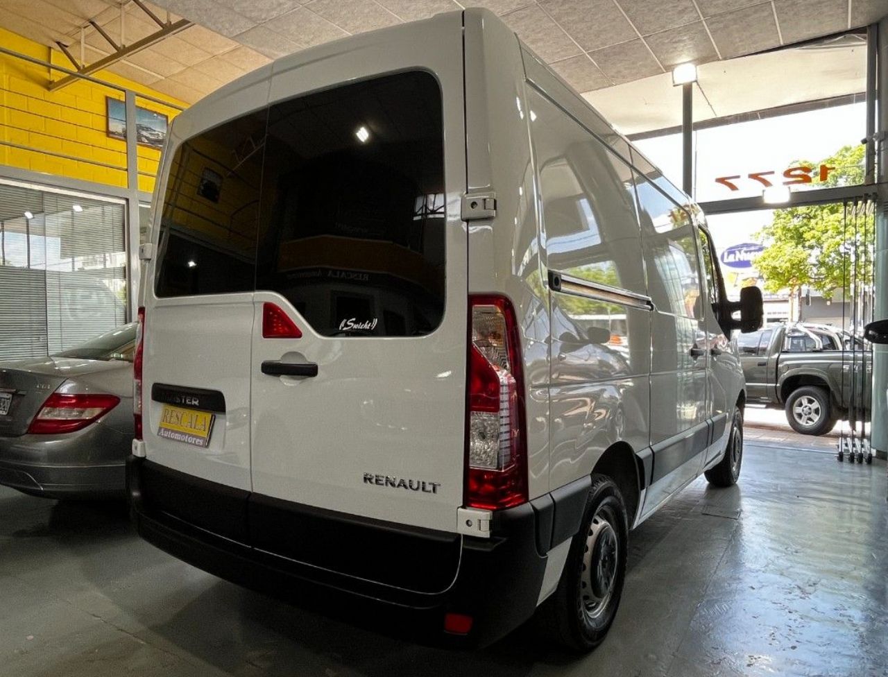 Renault Master Usada Financiado en Córdoba, deRuedas