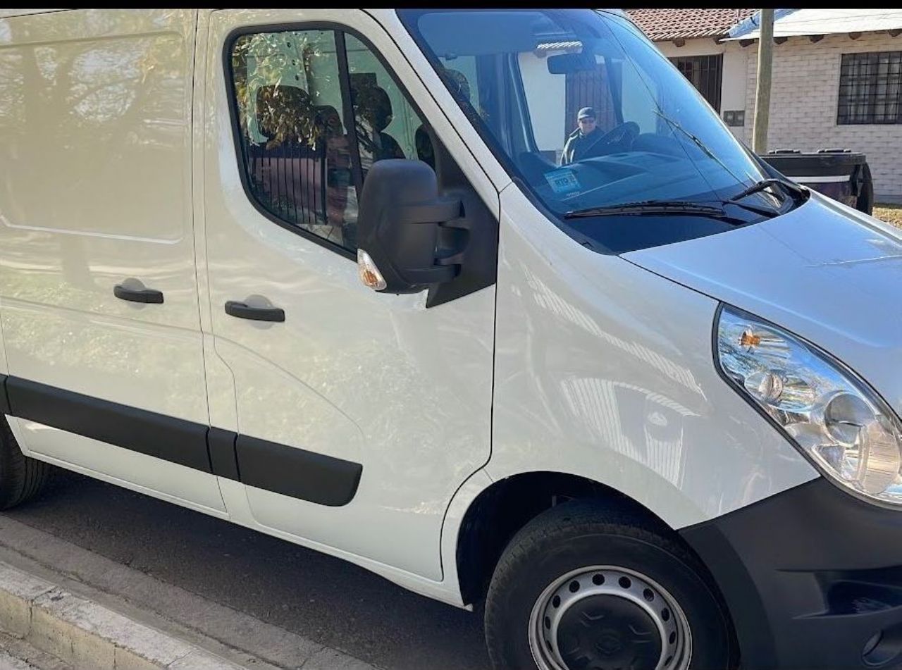 Renault Master Usada en Mendoza, deRuedas