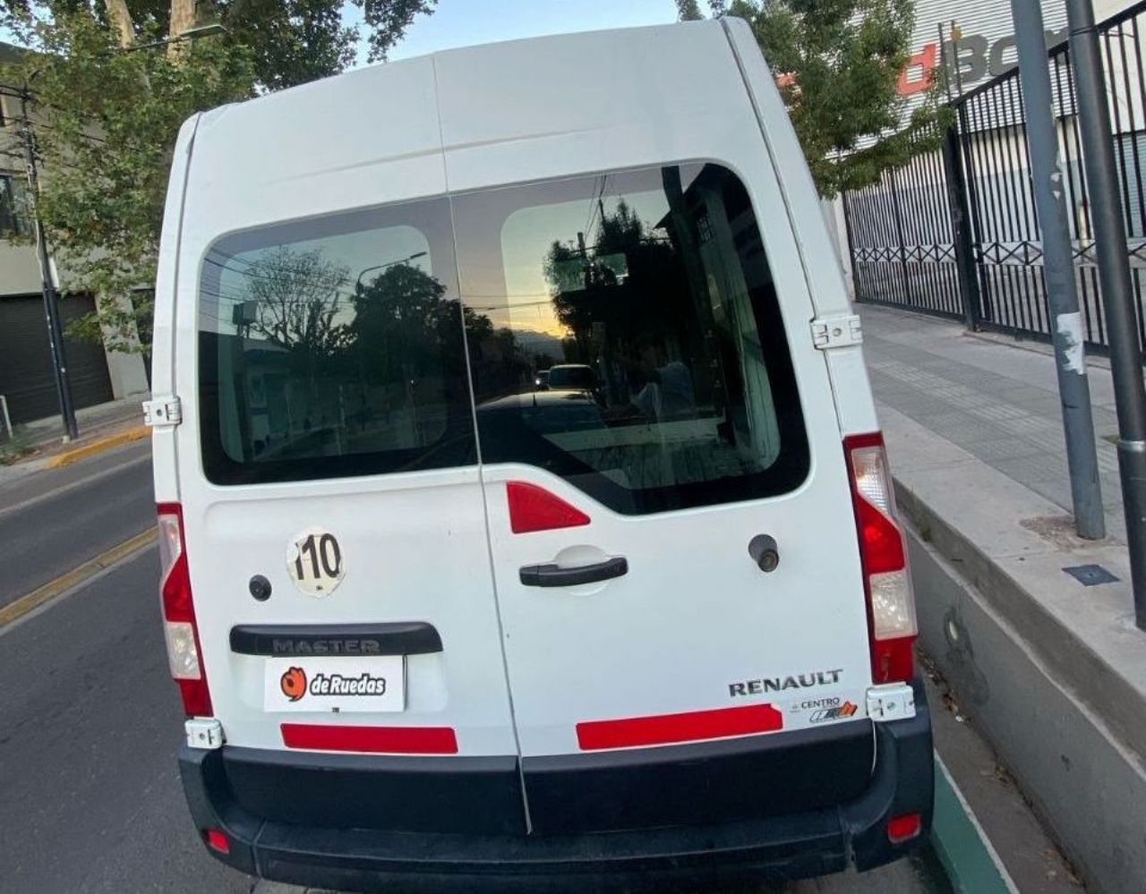 Renault Master Usada en Mendoza, deRuedas