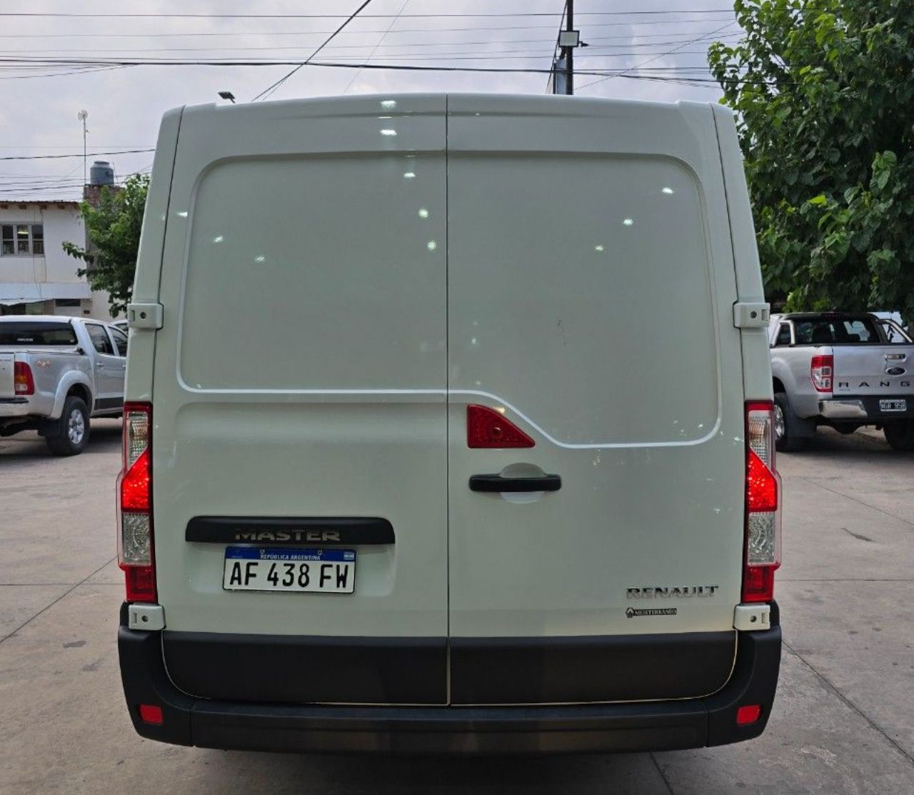 Renault Master Usada en Mendoza, deRuedas