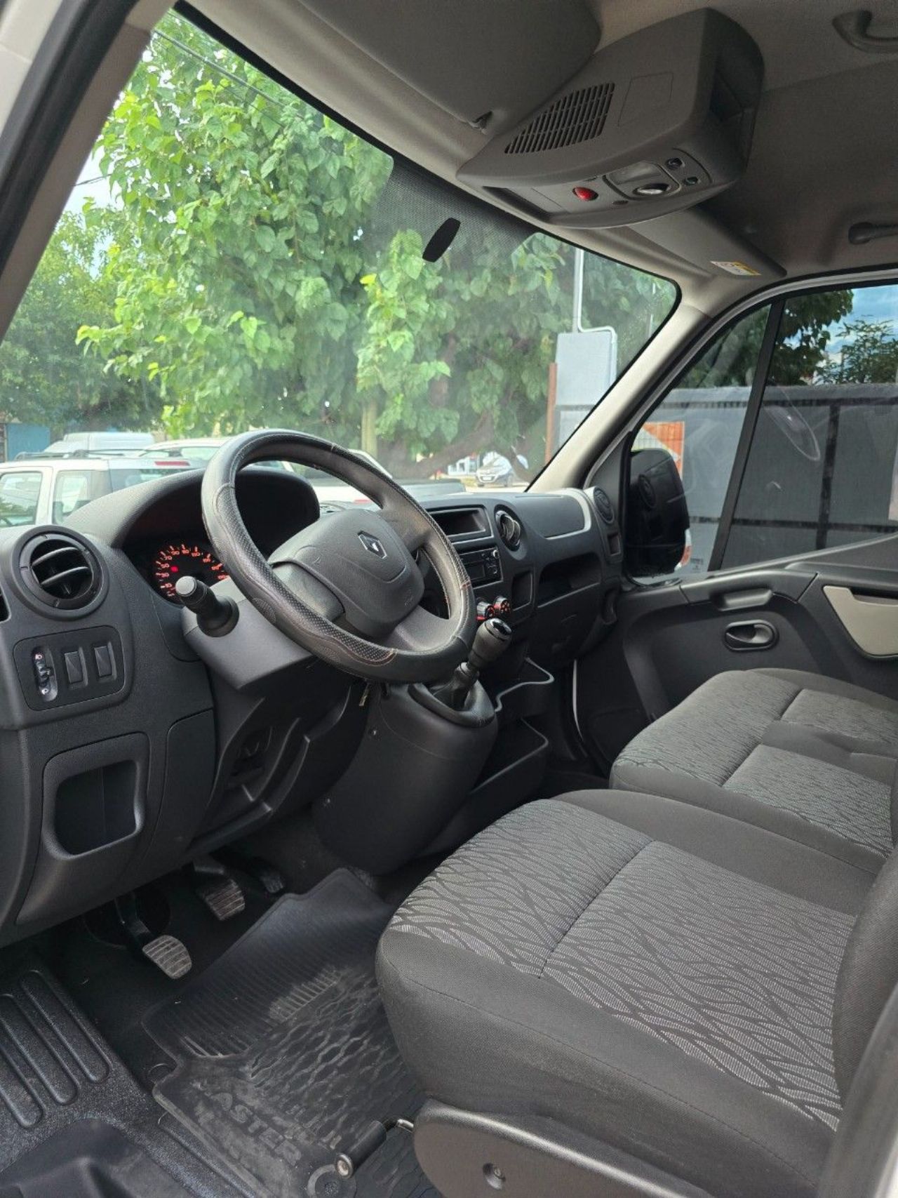 Renault Master Usada en Mendoza, deRuedas