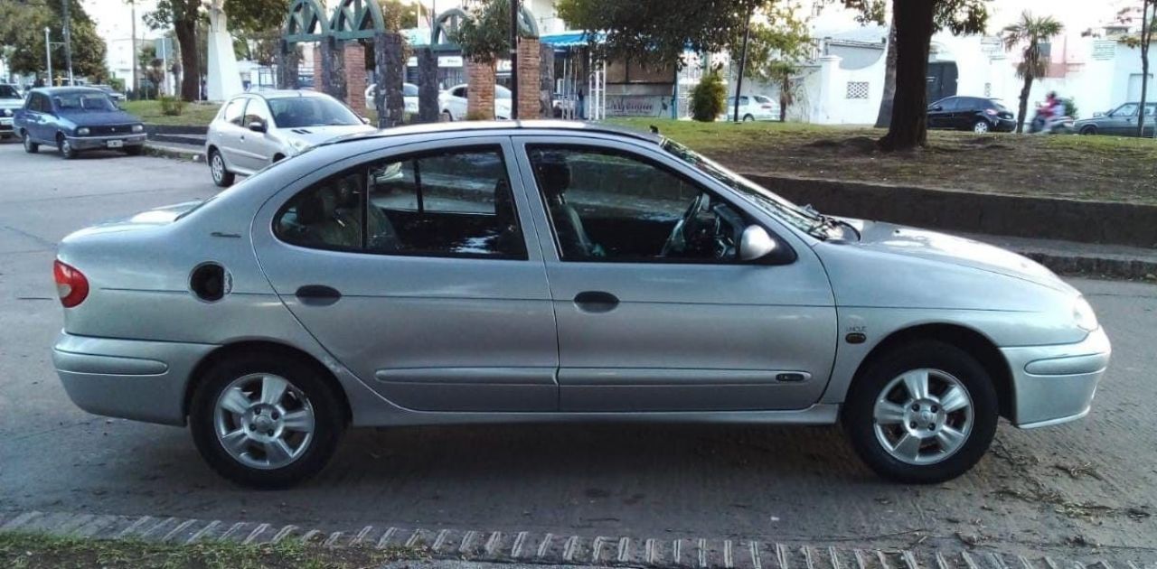 Renault Megane Usado en Córdoba, deRuedas