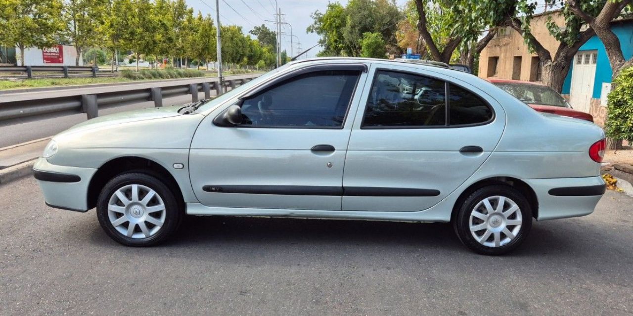 Renault Megane Usado Financiado en Mendoza, deRuedas