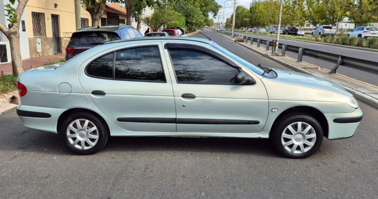 Renault Megane Usado Financiado en Mendoza, deRuedas
