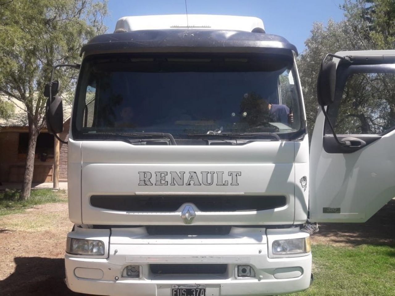 Renault Premium Usado en Mendoza, deRuedas
