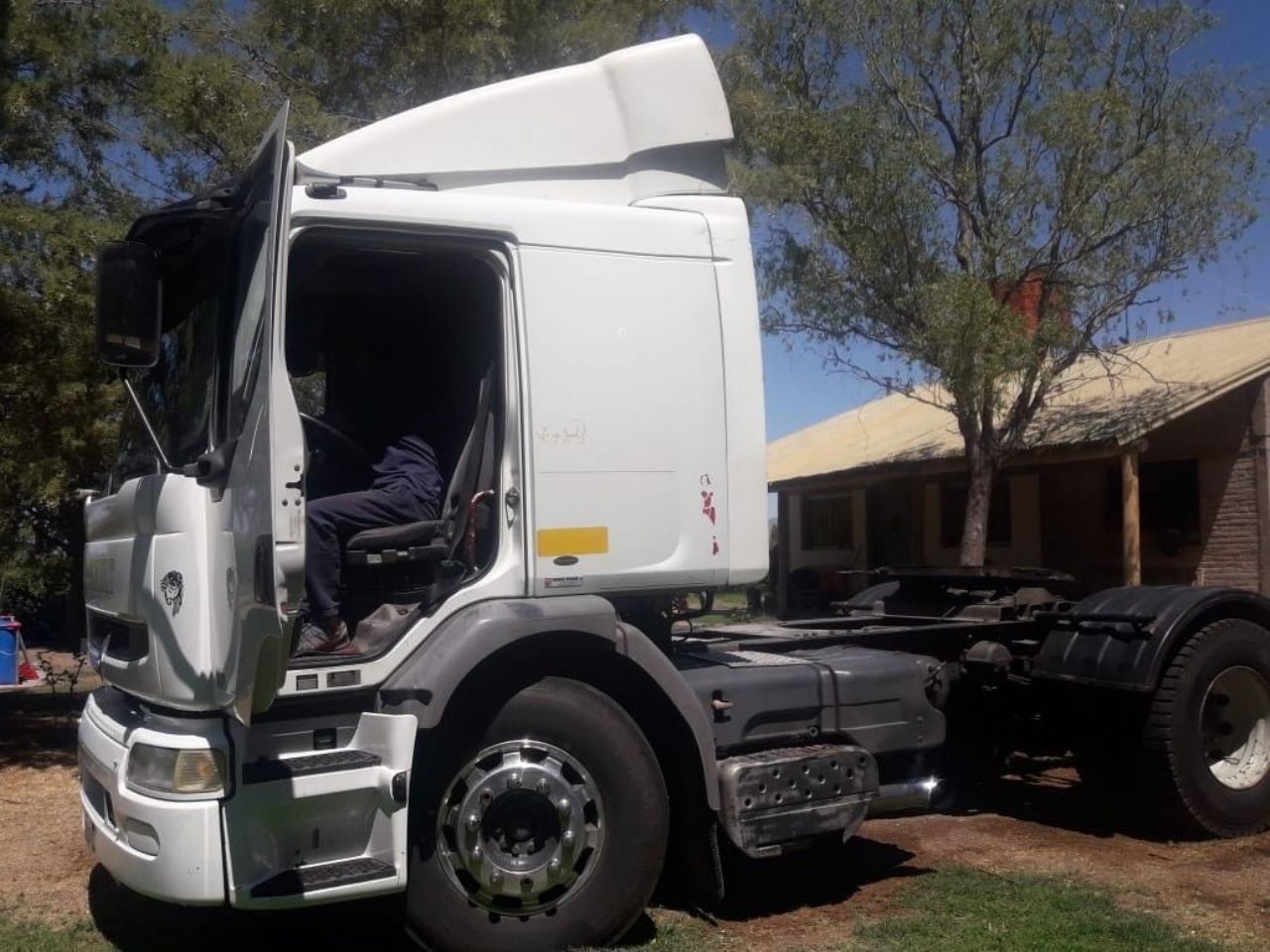 Renault Premium Usado en Mendoza, deRuedas