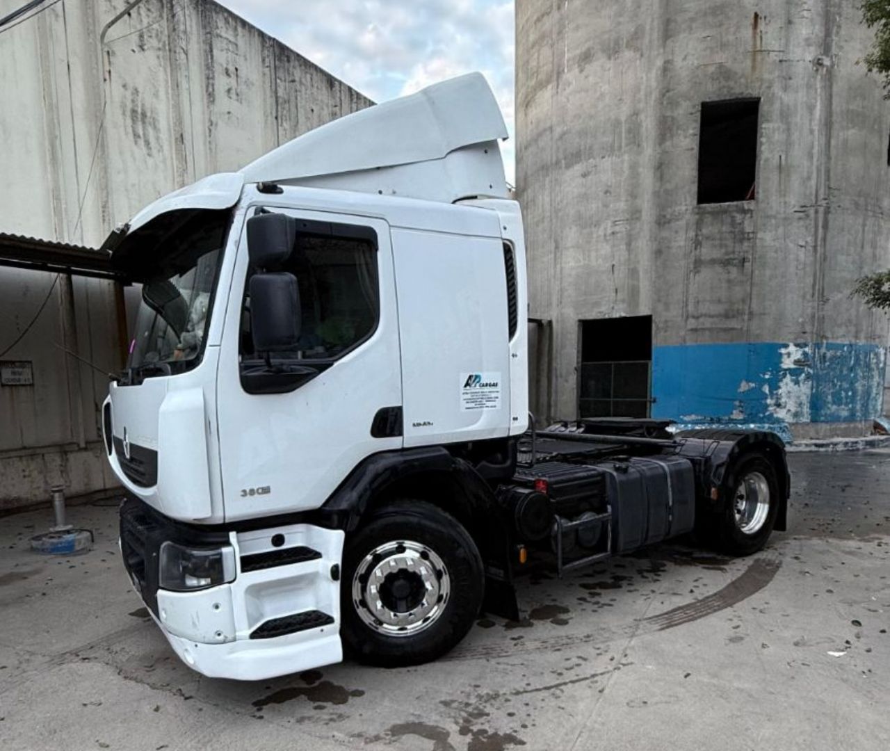 Renault Premium Usado en Mendoza, deRuedas