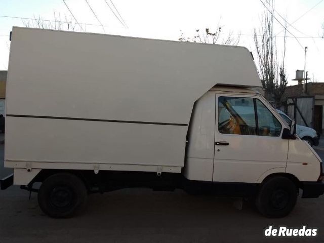 Renault Rodeo Usada en Mendoza, deRuedas