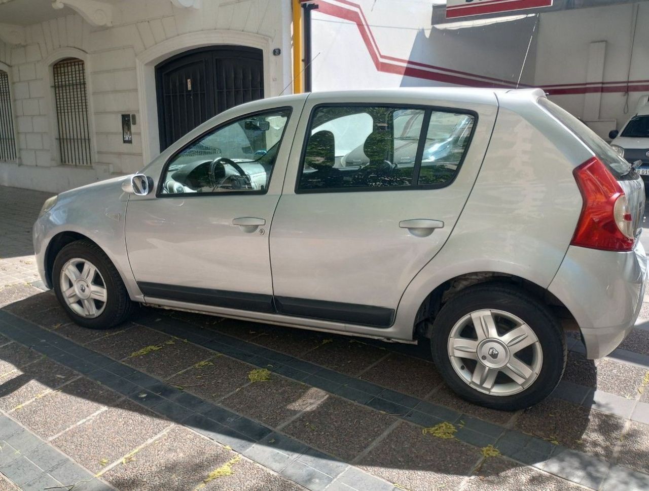 Renault Sandero Usado en Mendoza, deRuedas