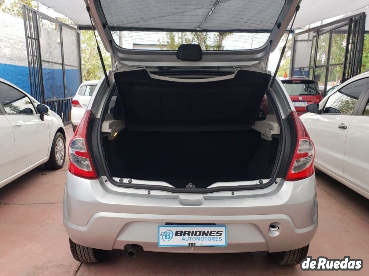 Renault Sandero Usado en Mendoza, deRuedas