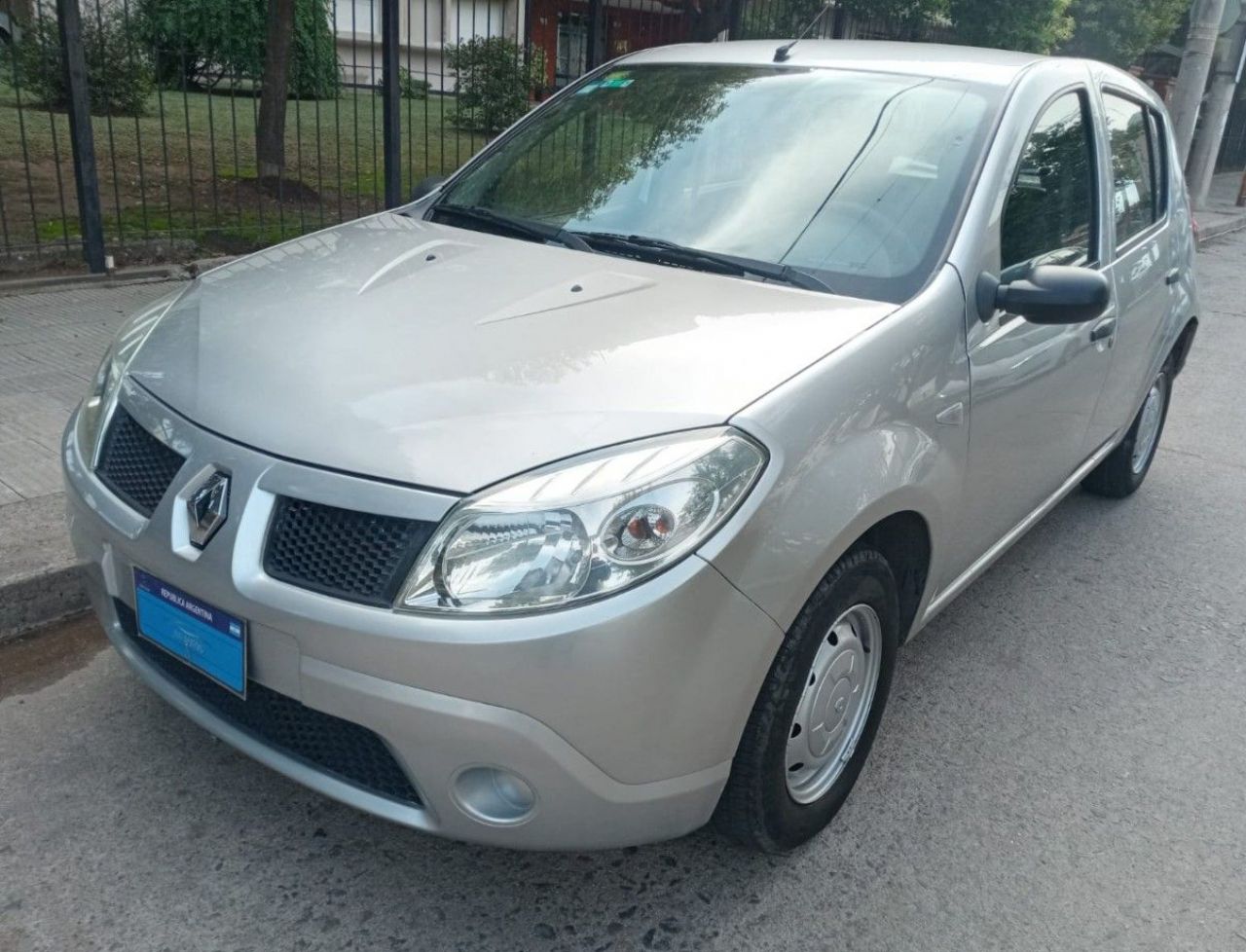 Renault Sandero Usado en Córdoba, deRuedas