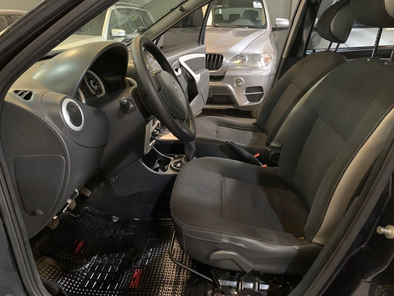 Renault Sandero Usado en Mendoza, deRuedas