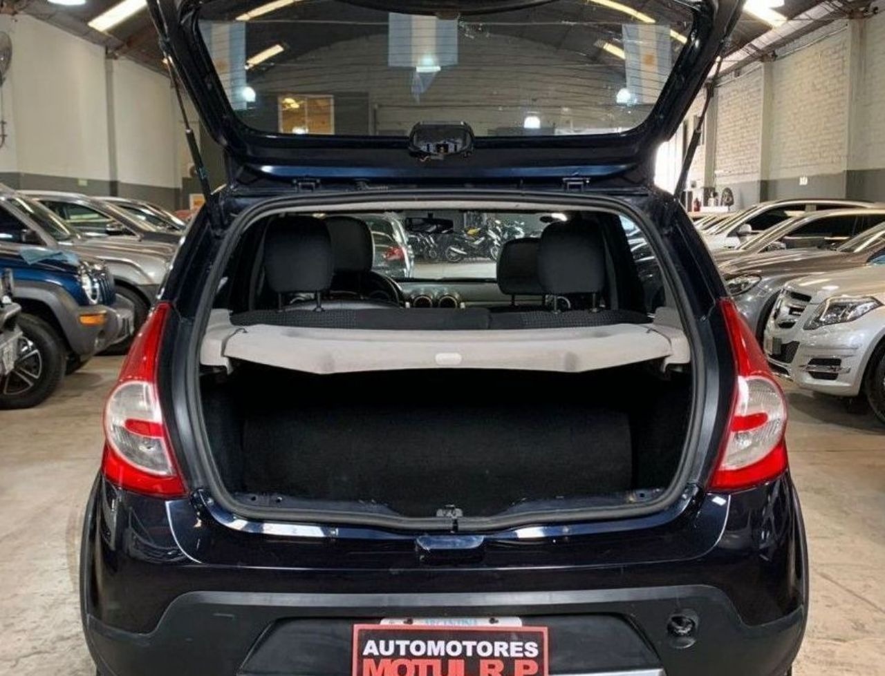 Renault Sandero Usado en Mendoza, deRuedas