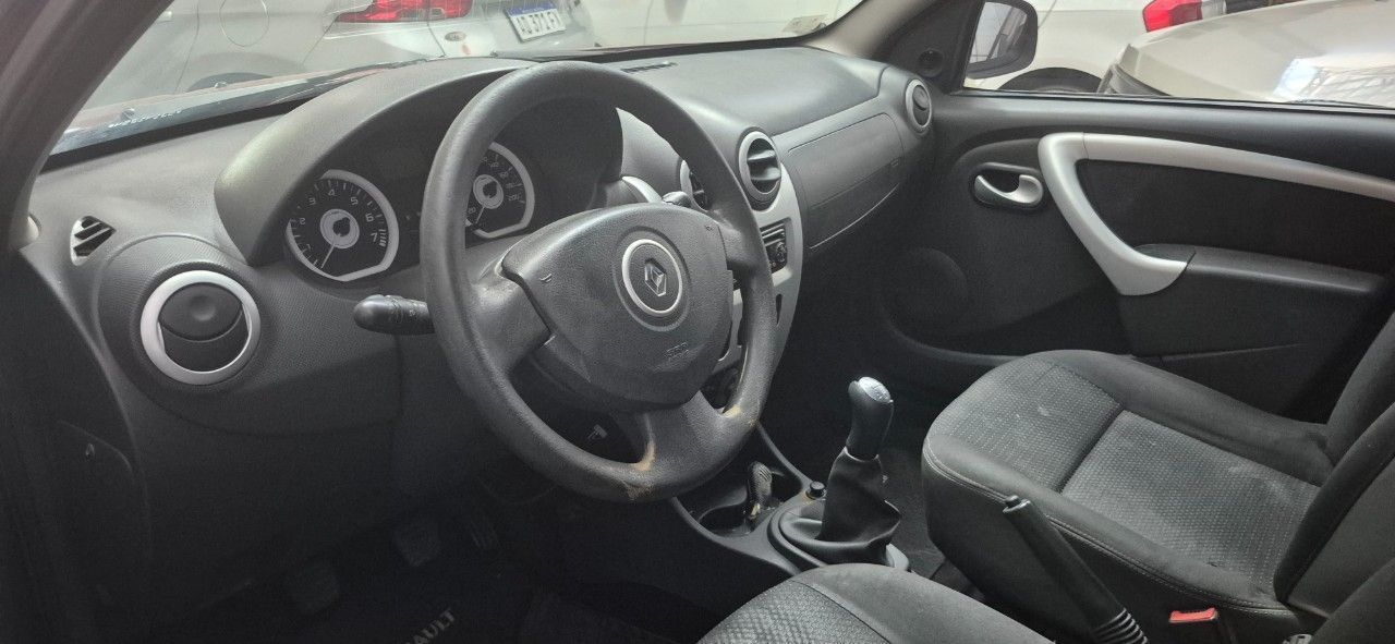 Renault Sandero Usado Financiado en Mendoza, deRuedas
