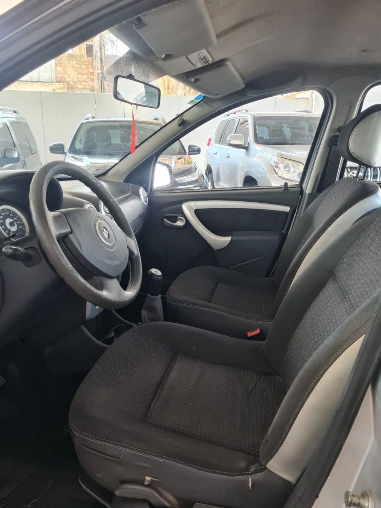 Renault Sandero Usado en Mendoza, deRuedas