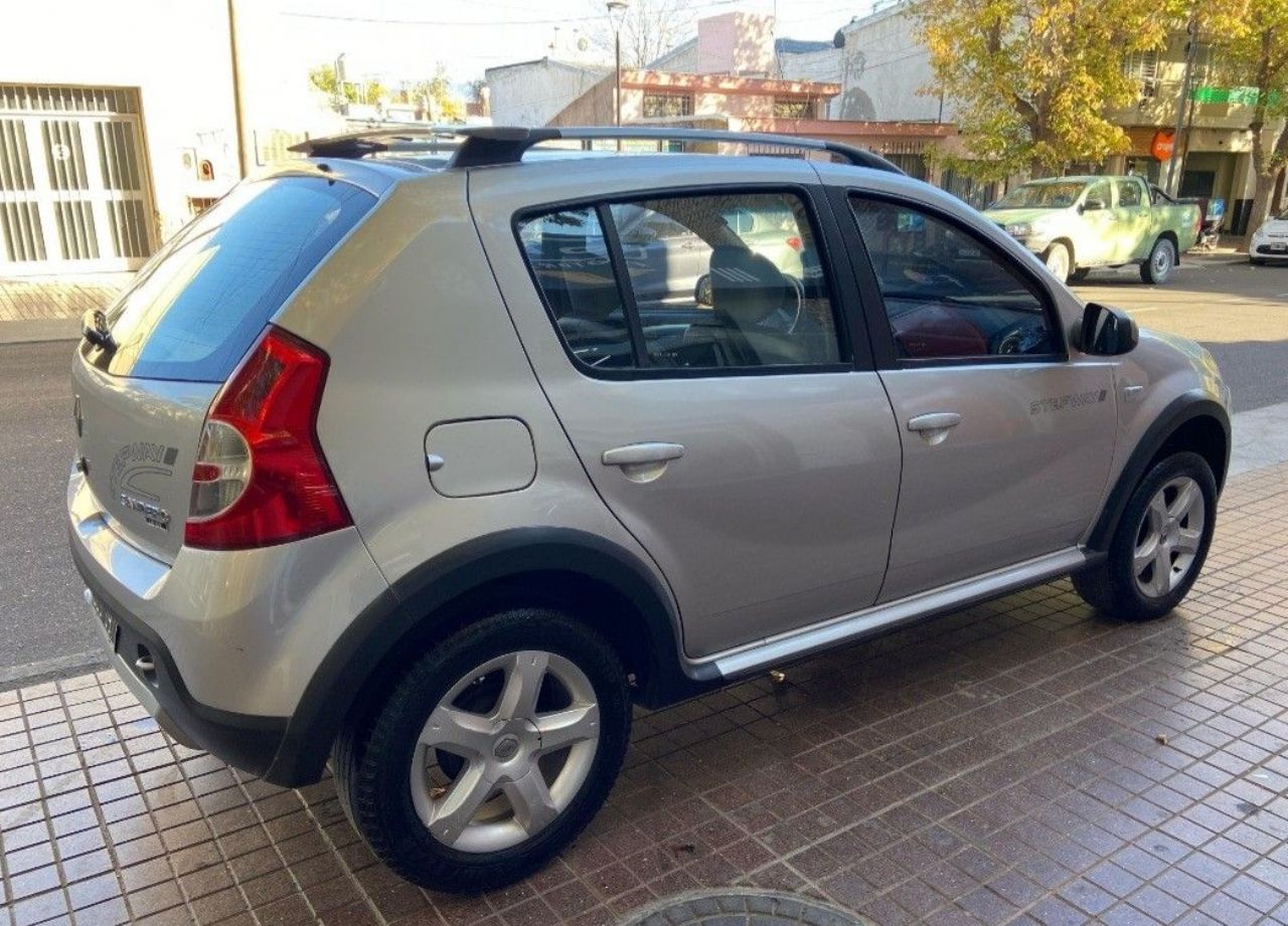 Renault Sandero Usado en Mendoza, deRuedas