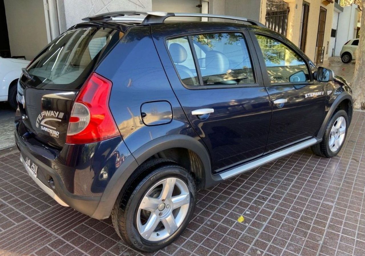 Renault Sandero Usado en Mendoza, deRuedas