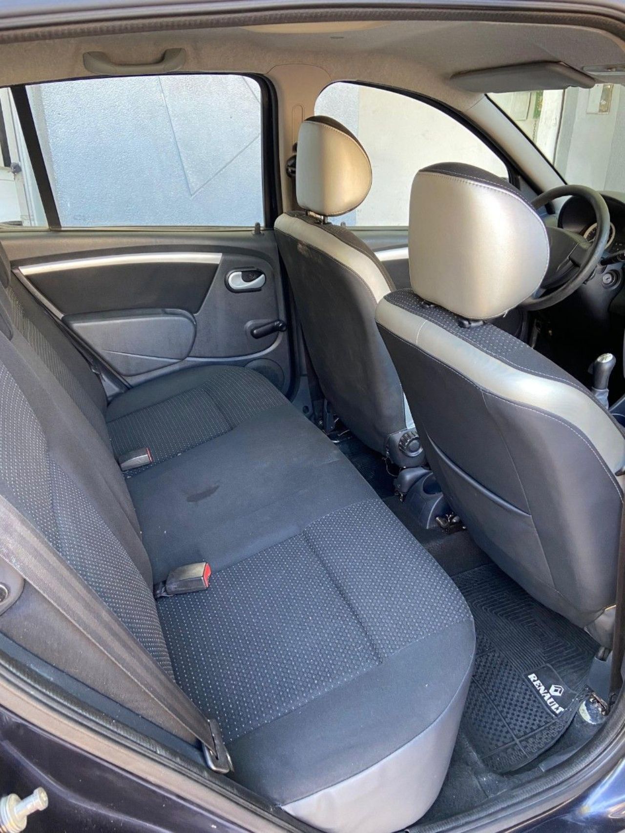 Renault Sandero Usado en Mendoza, deRuedas