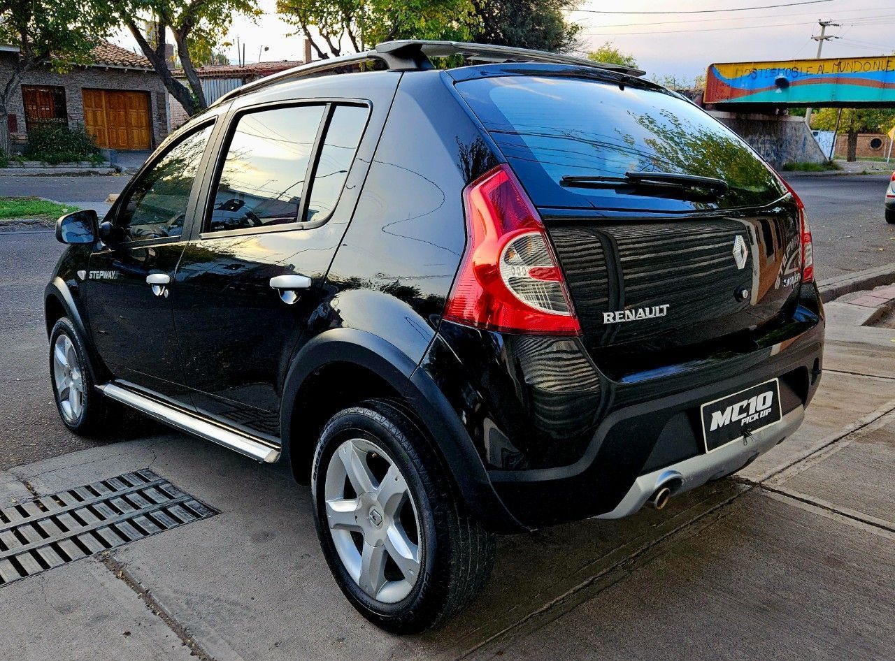 Renault Sandero Usado Financiado en Mendoza, deRuedas