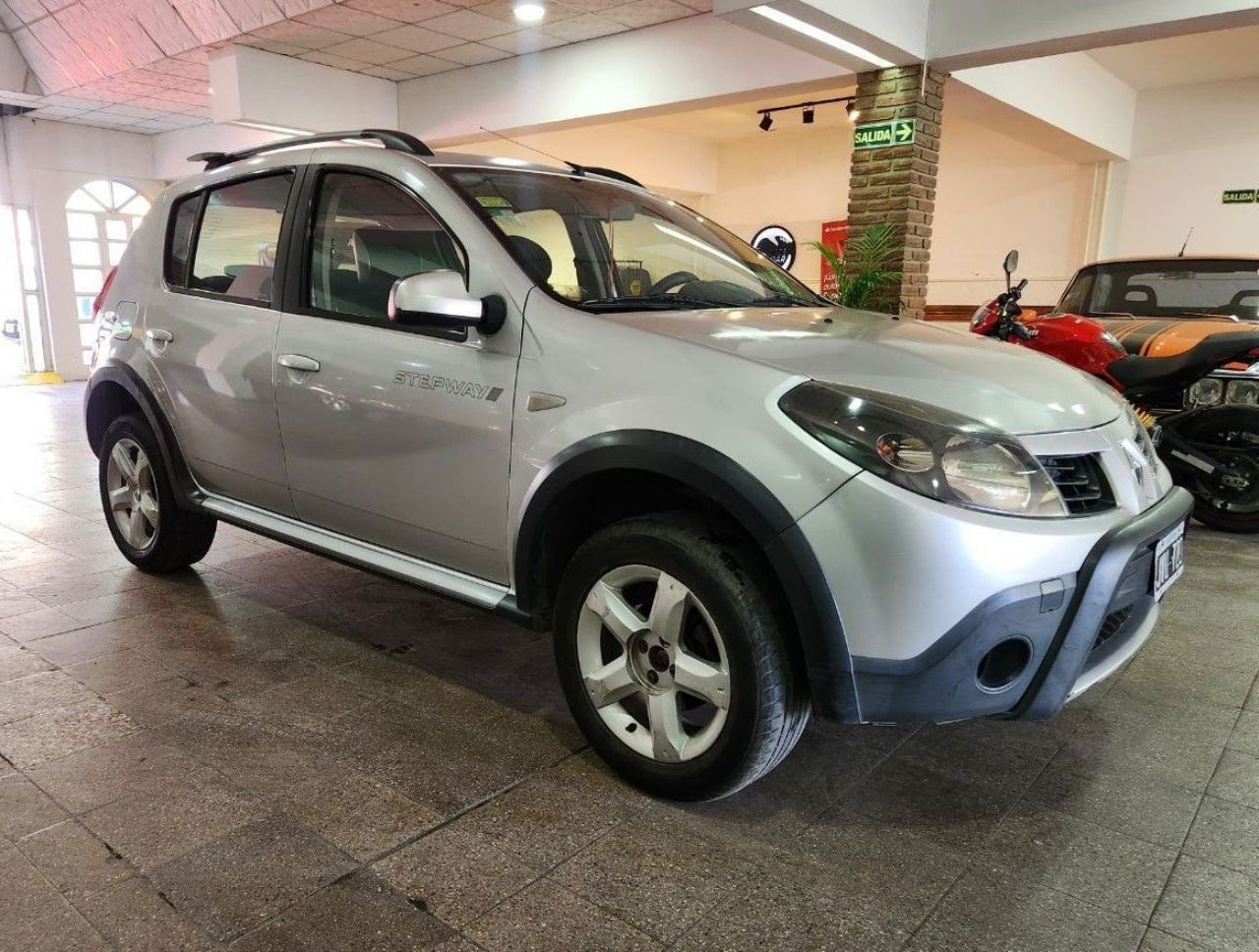 Renault Sandero Usado Financiado en Córdoba, deRuedas