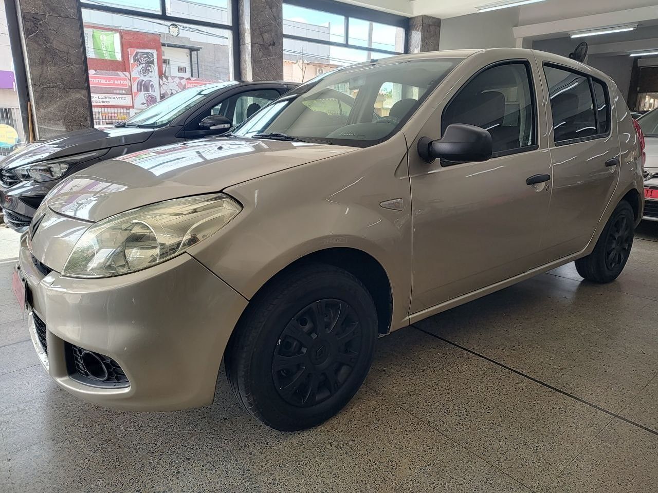 Renault Sandero Usado en Mendoza, deRuedas